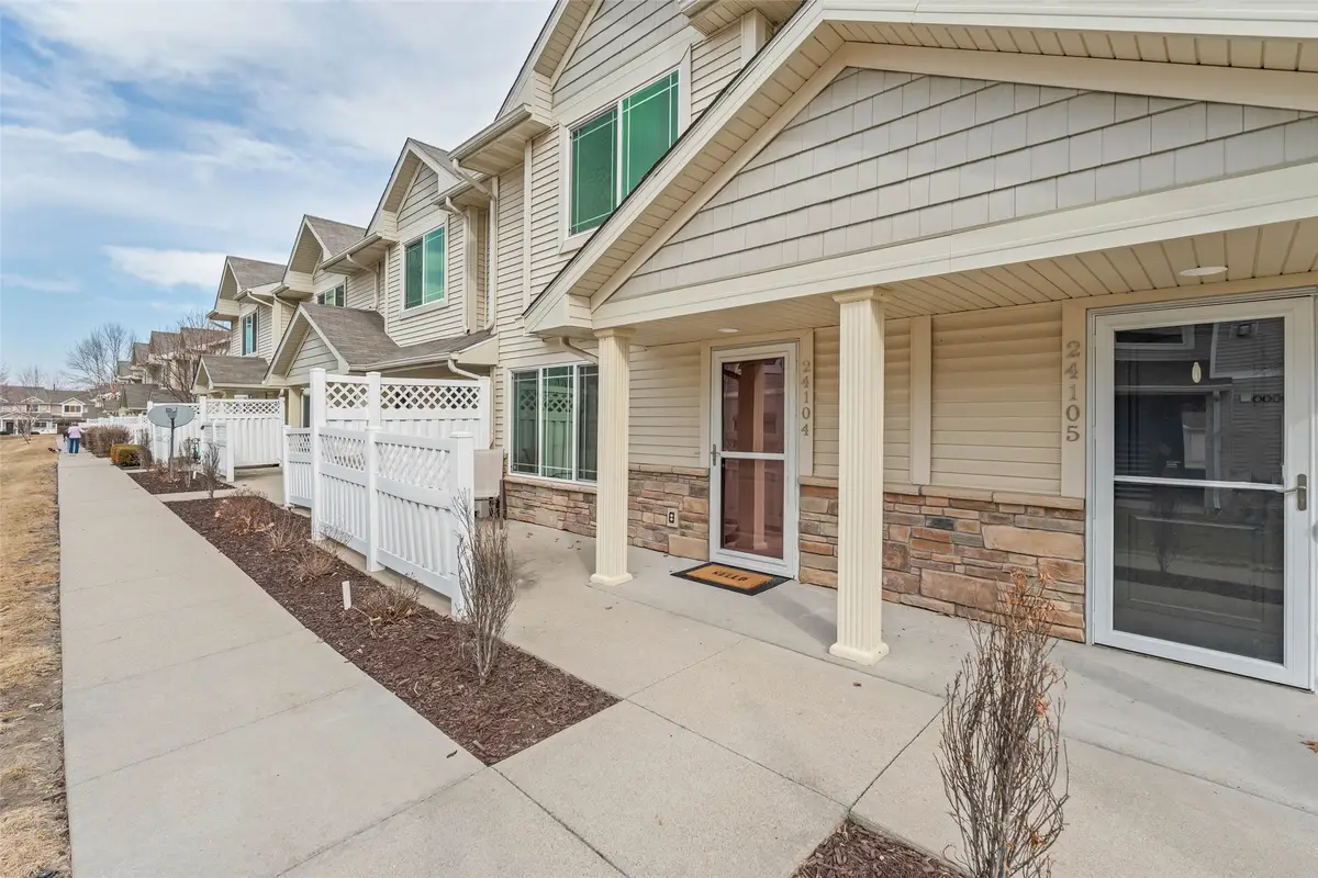 8601 Westown Parkway #24104, West Des Moines, IA 50266 - #1