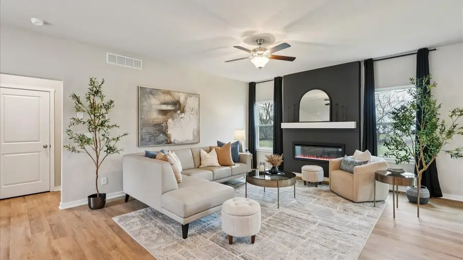 817 2nd Street Ne, Altoona, IA 50009 - #3