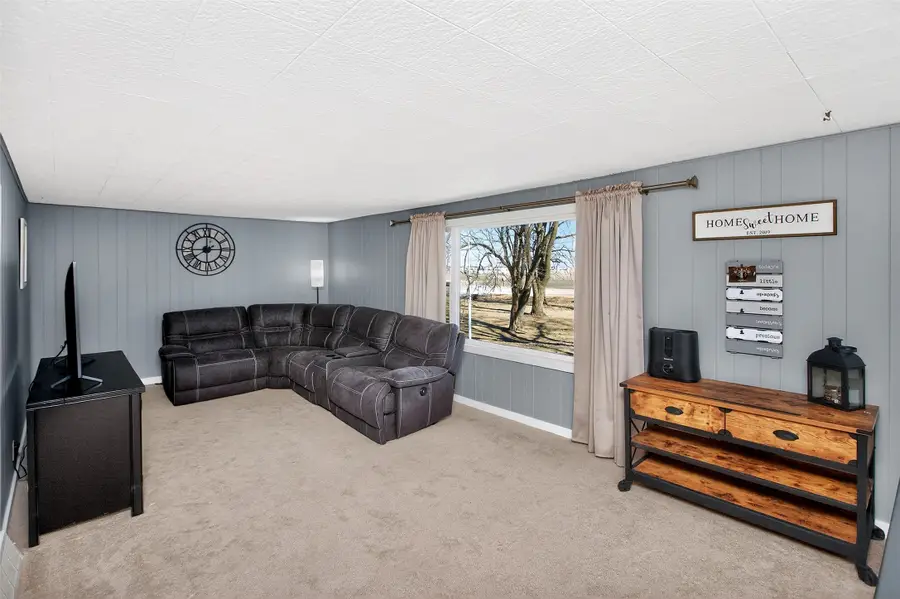 4285 S Orilla Road, Cumming, IA 50061 - #3