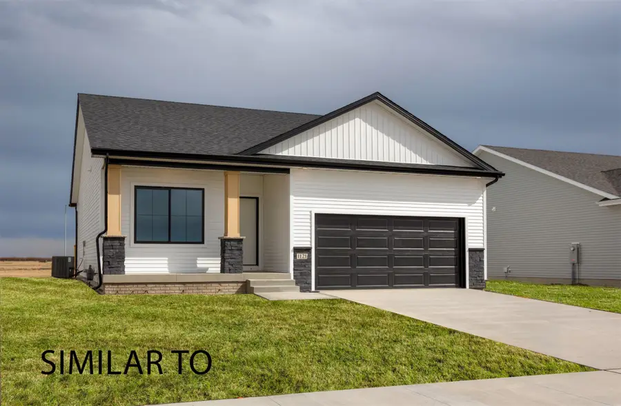 1540 Werthman Drive, Waukee, IA 50263 - #2