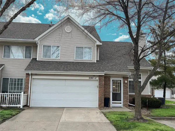 2241 Grand Avenue #11, West Des Moines, IA 50265