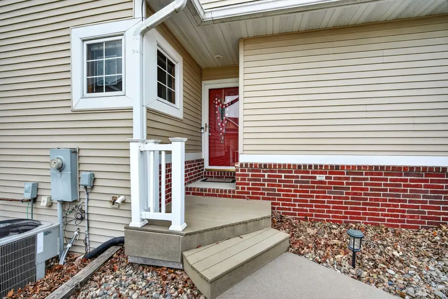 7238 Cody Drive, West Des Moines, IA 50266 - #3