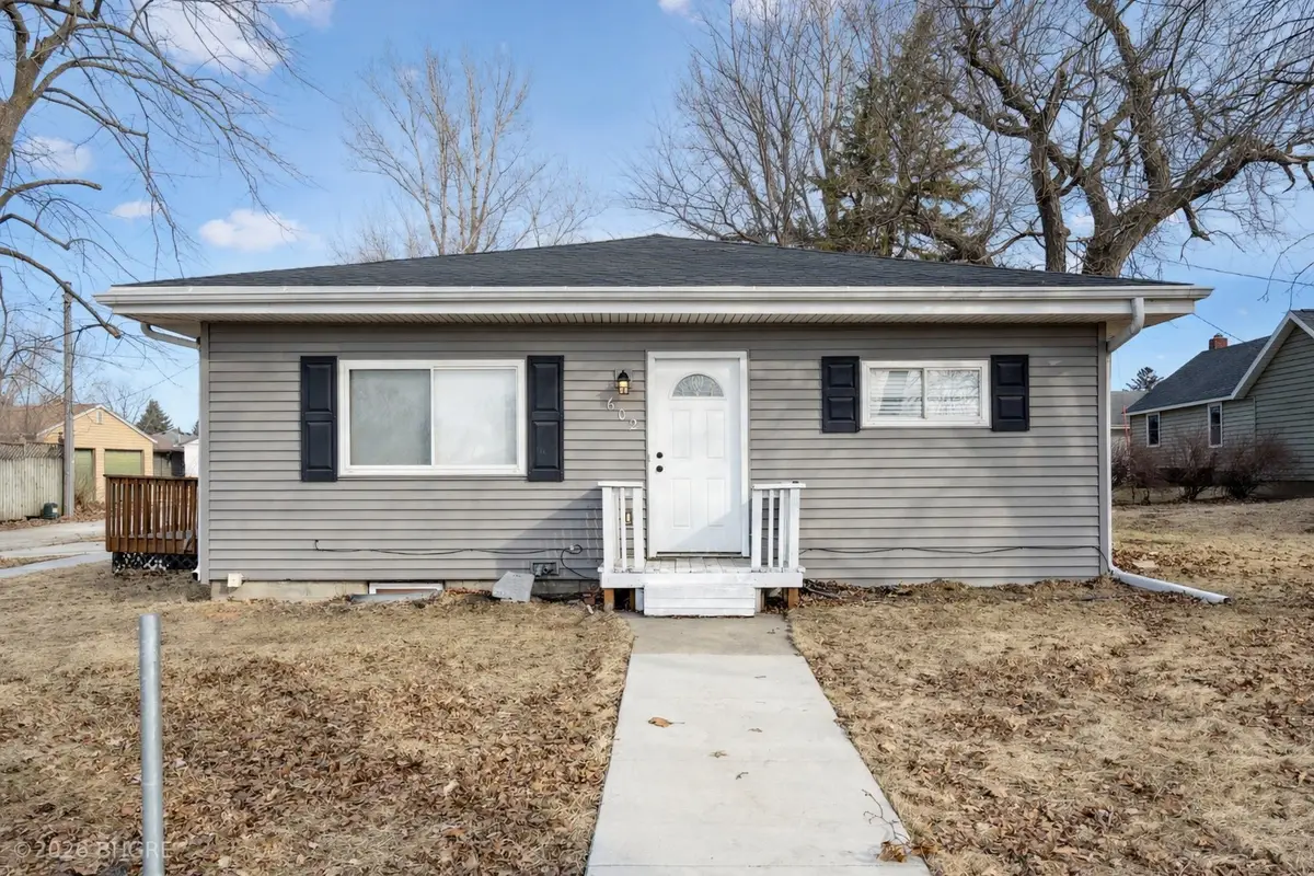 602 E Maple Avenue, Conrad, IA 50621 - #1