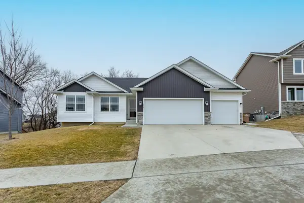 216 Rellim Drive, Norwalk, IA 50211