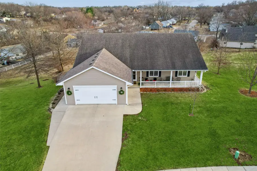 1511 W Franklin Avenue, Indianola, IA 50125 - #2