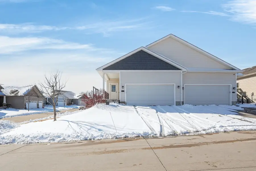 711 Dogwood Lane, Norwalk, IA 50211 - #2