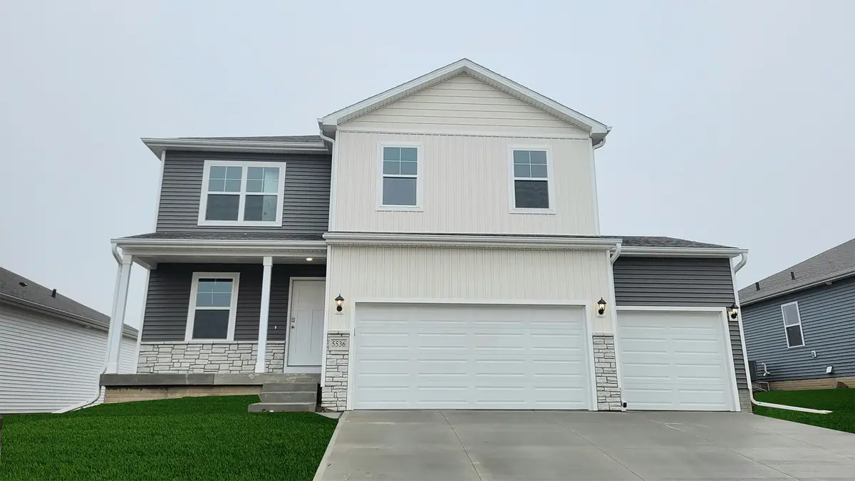 3902 2nd Avenue Sw, Altoona, IA 50009 - #1