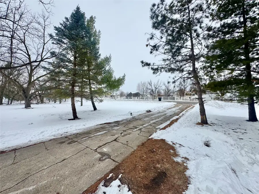 1215 SW Ankeny Road, Ankeny, IA 50023 - #3