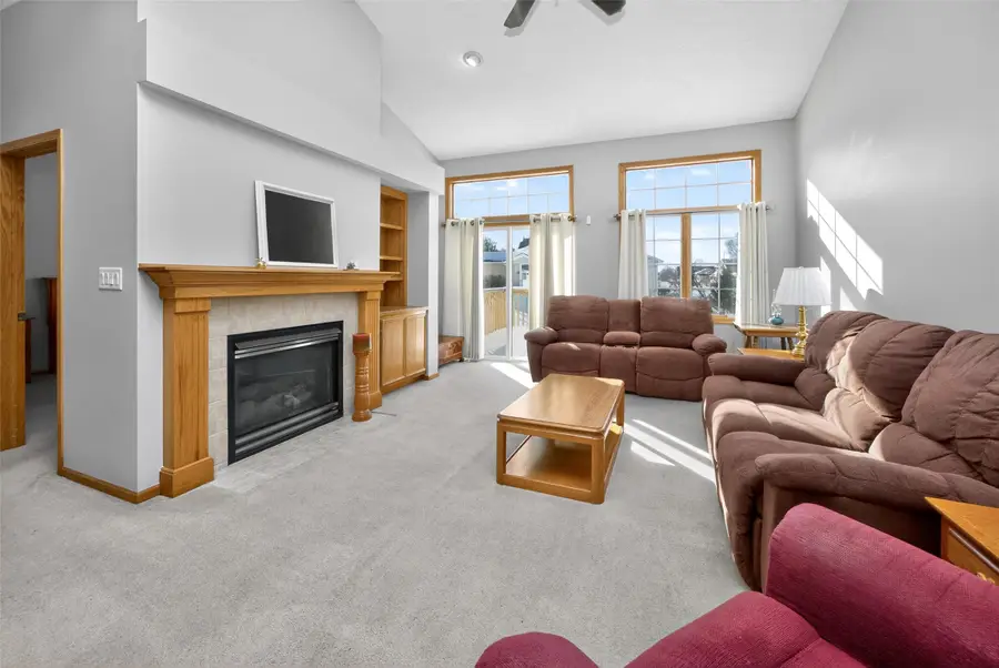 6056 Meadow View Court, Johnston, IA 50131 - #2