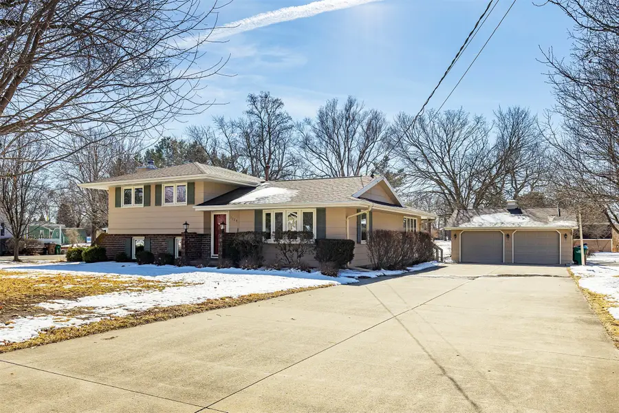 5224 NW 63rd Place, Johnston, IA 50131 - #2