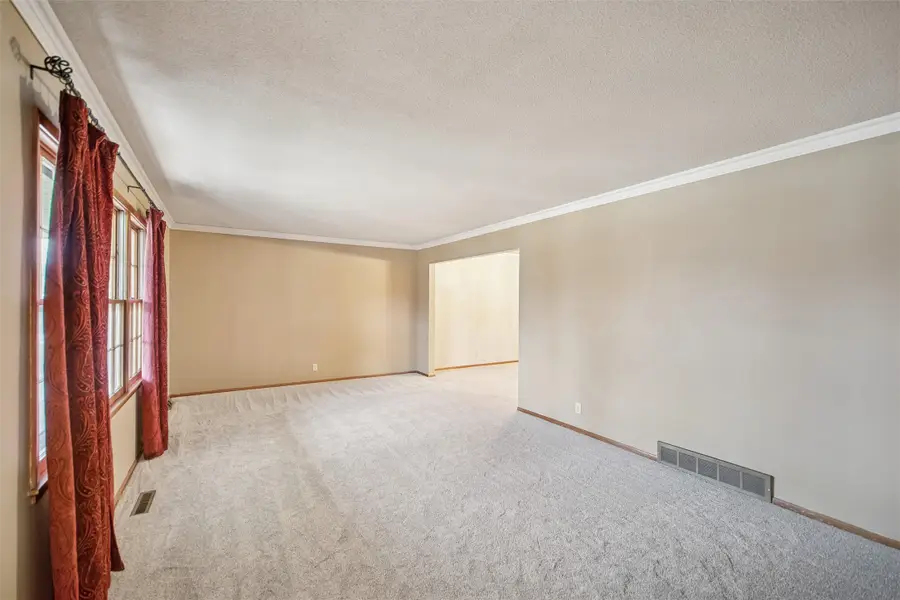 4108 74th Street, Urbandale, IA 50322 - #3