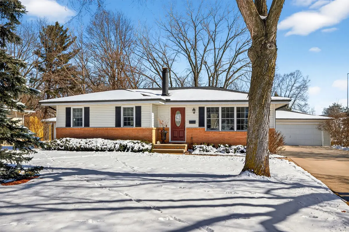 1429 17th Street, West Des Moines, IA 50265 - #1