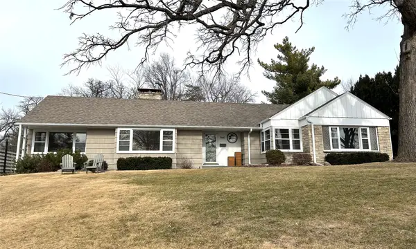 5819 Chamberlain Drive, Des Moines, IA 50312