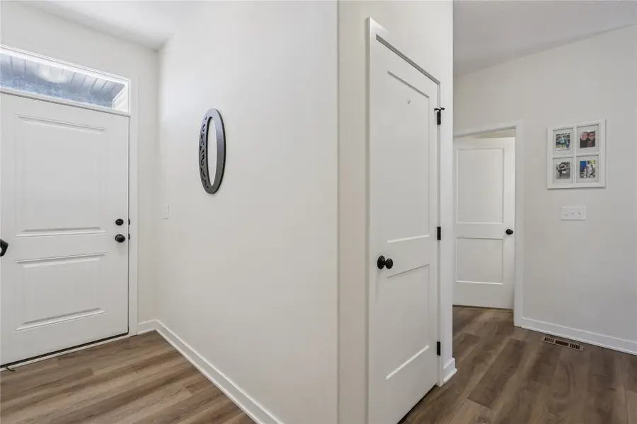 1206 E 28th Street, Norwalk, IA 50211 - #3