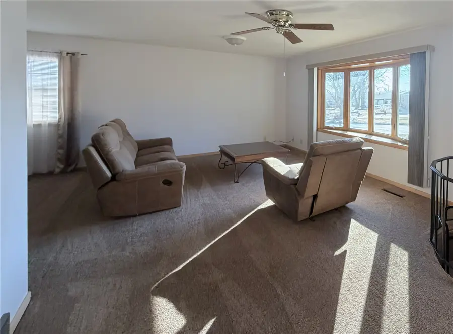 6 W Bow Drive, Cherokee, IA 51012 - #3