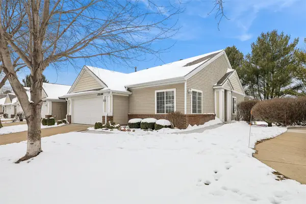 7725 Wistful Vista Drive #1001, West Des Moines, IA 50266