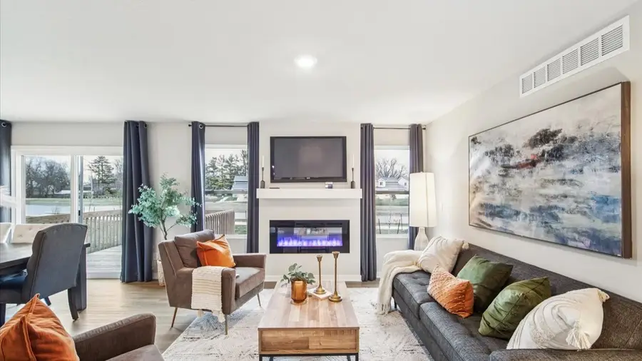 1066 Daisy Lane, Waukee, IA 50263 - #2