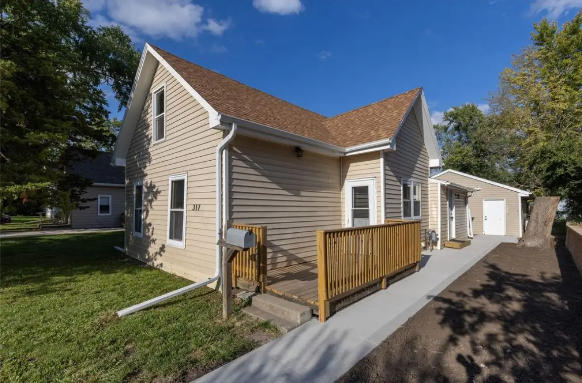 317 3rd Street, West Des Moines, IA 50265 - #1