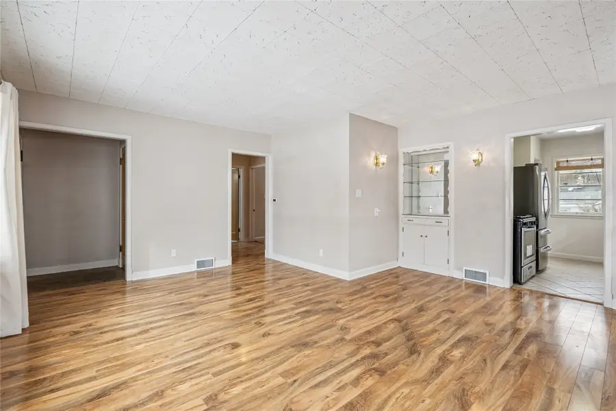 2415 48th Street, Des Moines, IA 50310 - #3