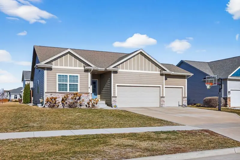 555 NE Meridian Drive, Waukee, IA 50263 - #1
