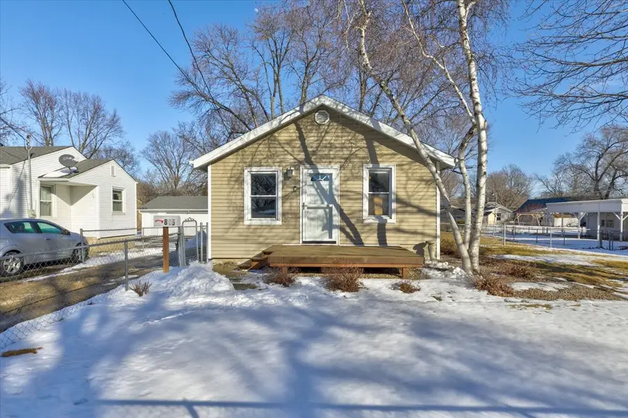 815 E 25th Street, Des Moines, IA 50317 - #2