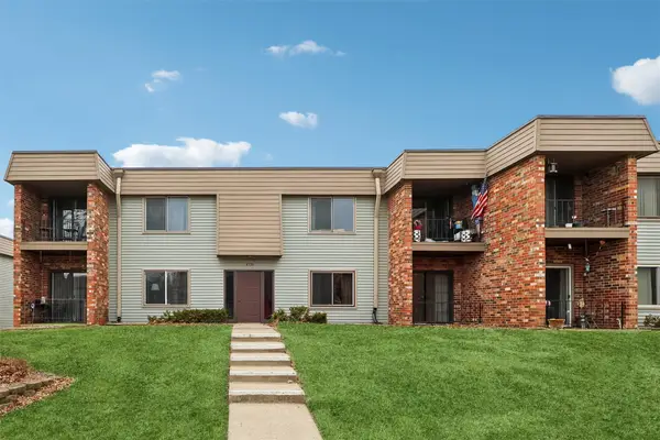 4733 Woodland Avenue #2, West Des Moines, IA 50266