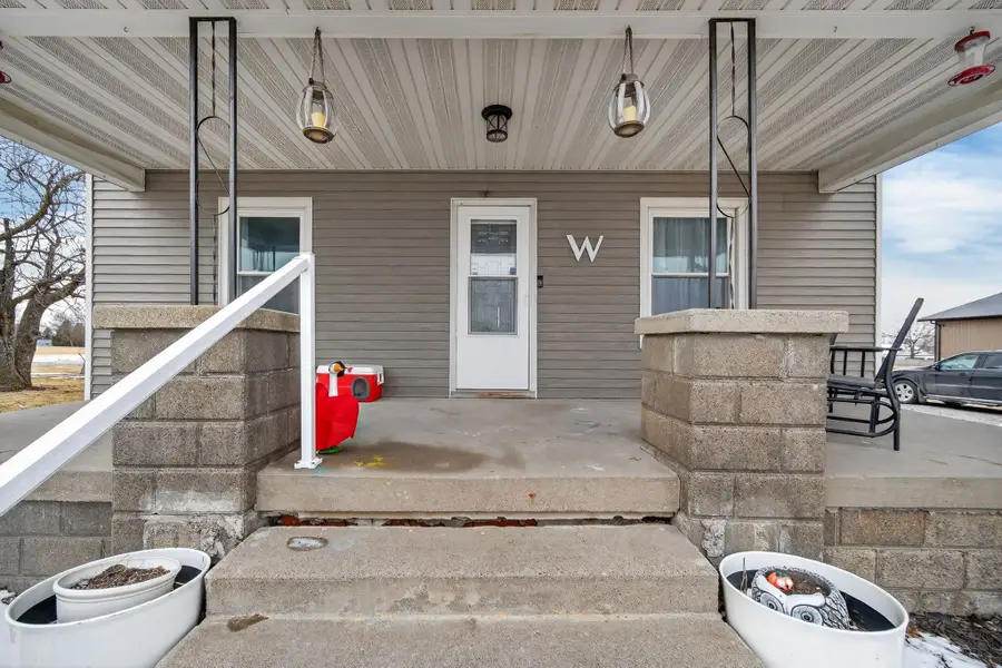 304 S Godfrey Lane, Knoxville, IA 50138 - #2