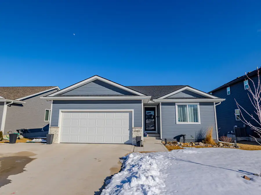 2103 26th Avenue Sw, Altoona, IA 50009 - #2