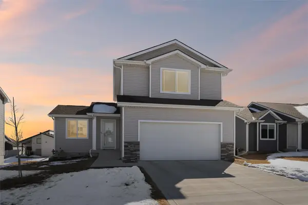 2808 21st Street Sw, Altoona, IA 50009