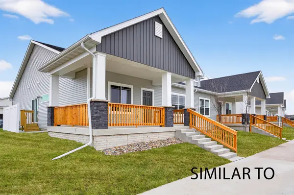 9717 Regatta Lane, Johnston, IA 50131