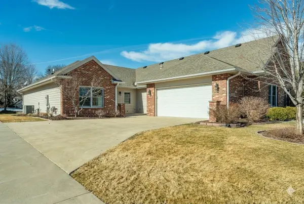 1990 NW 126th Street, Clive, IA 50325