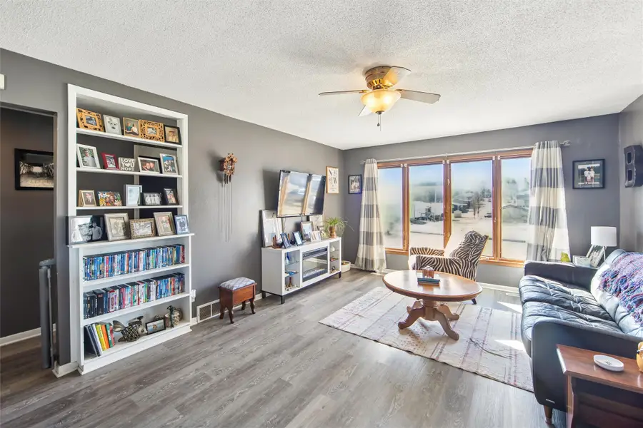 803 W Jefferson Street, Knoxville, IA 50138 - #2