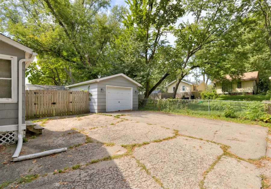 2016 30th Street, Des Moines, IA 50310 - #3