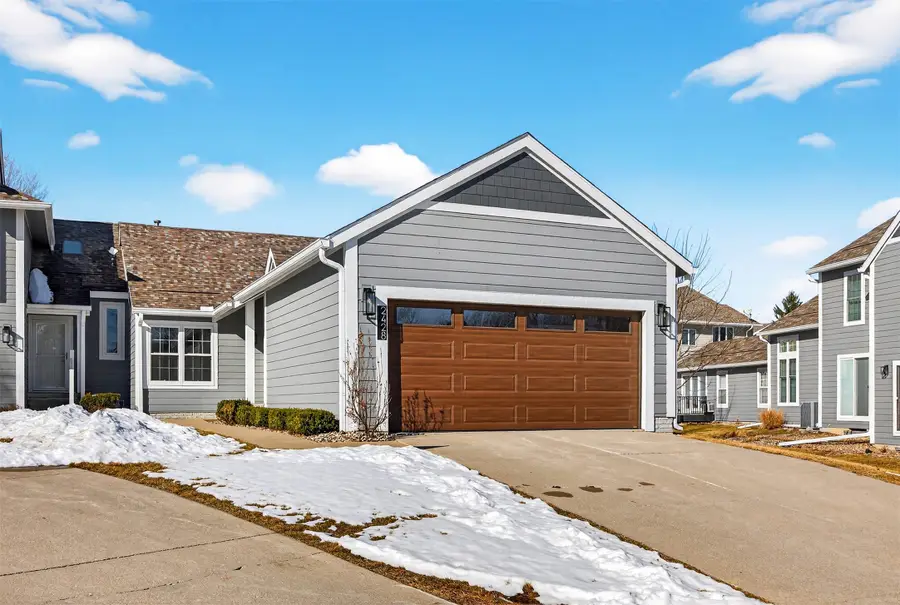 2428 81st Circle, Urbandale, IA 50322 - #2