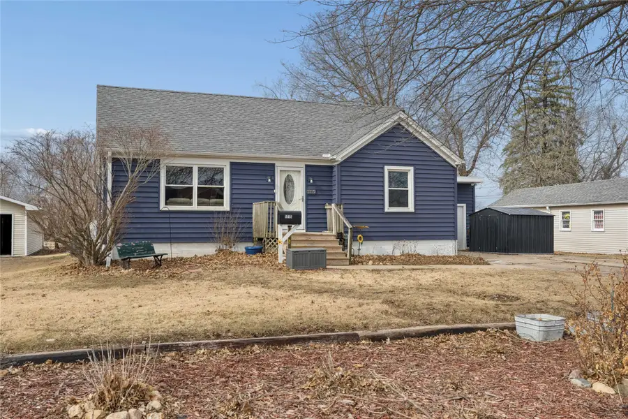 1515 Summer Street, Grinnell, IA 50112 - #3