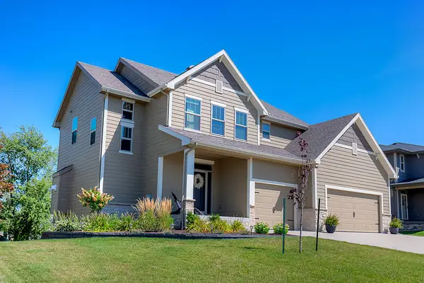 3579 NW 164th Street, Clive, IA 50325