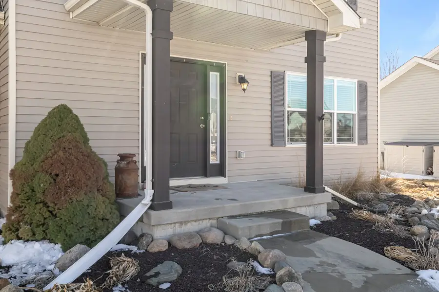 10324 Stonebridge Drive, Johnston, IA 50131 - #2