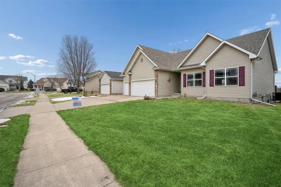 12912 Hammontree Drive, Urbandale, IA 50323 - #3