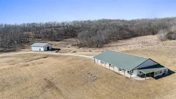 20783 550th Street, Chariton, IA 50049