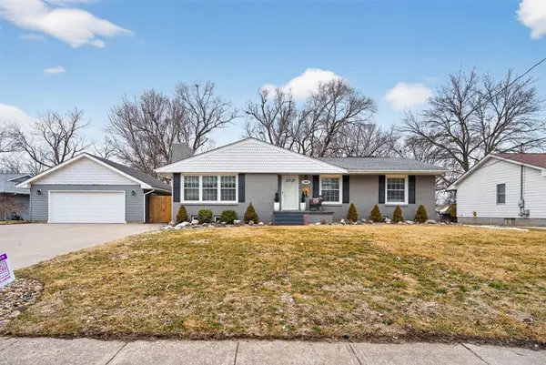 2520 E 25th Street, Des Moines, IA 50317