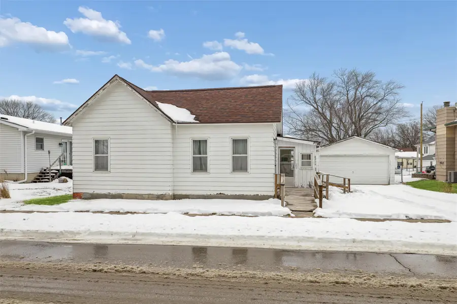 209 Main Street, Van Meter, IA 50261 - #2