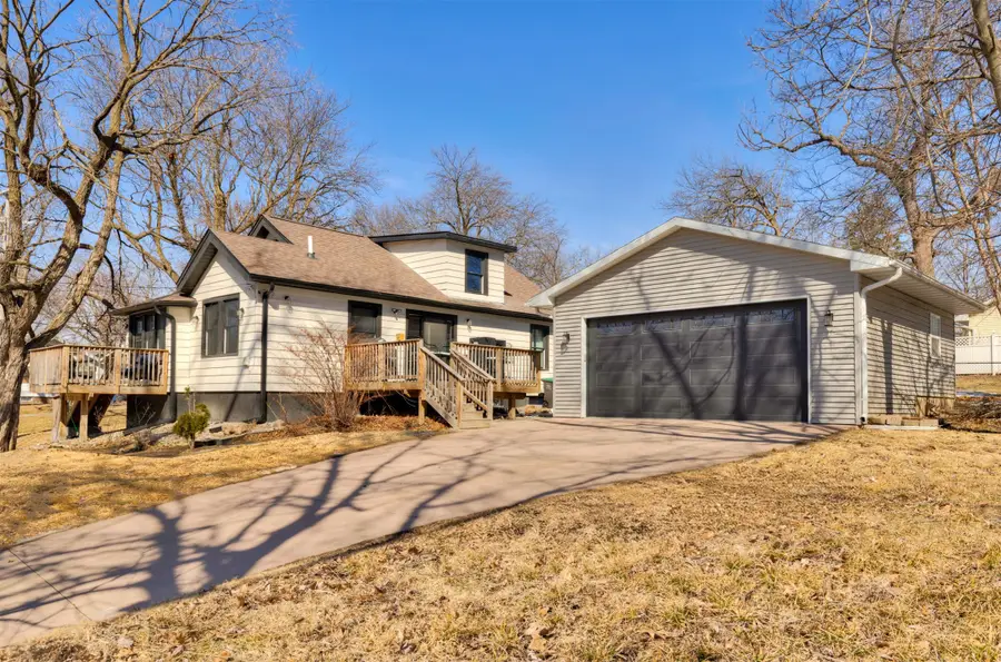 1637 Huntland Drive, Des Moines, IA 50310 - #2
