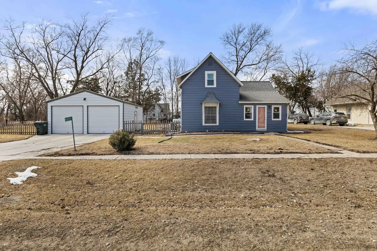 8220 43rd Avenue, Prole, IA 50229 - #1