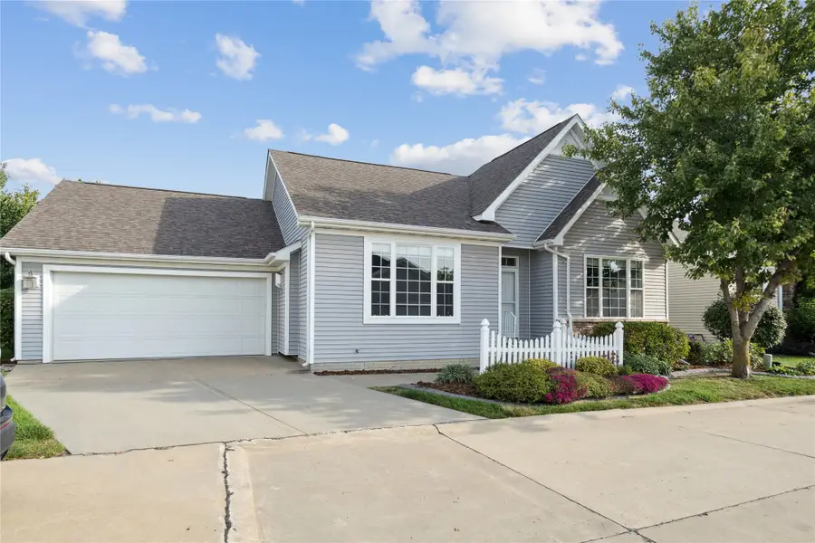 12723 Sunflower Drive, Urbandale, IA 50323 - #2
