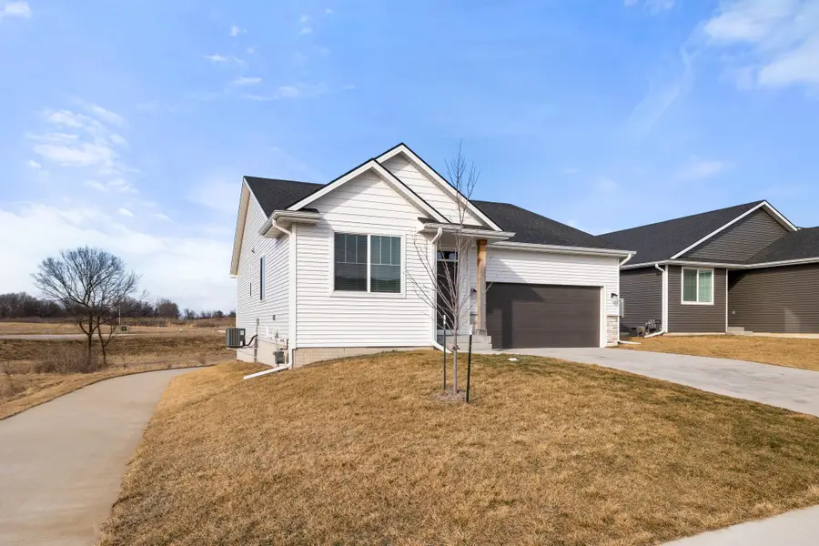 683 SE Dapple Drive, West Des Moines, IA 50265 - #2