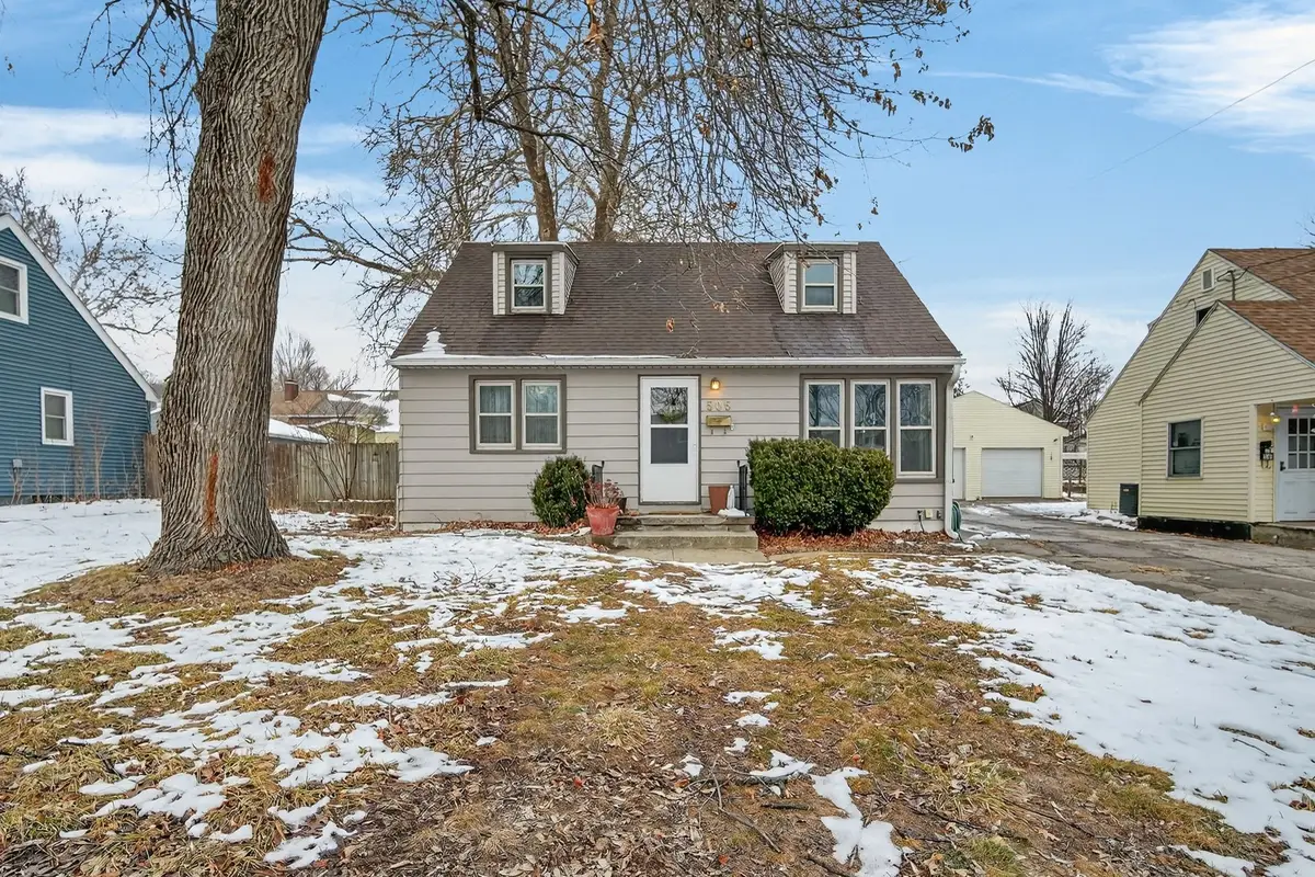 505 Valhigh Road, West Des Moines, IA 50265 - #1