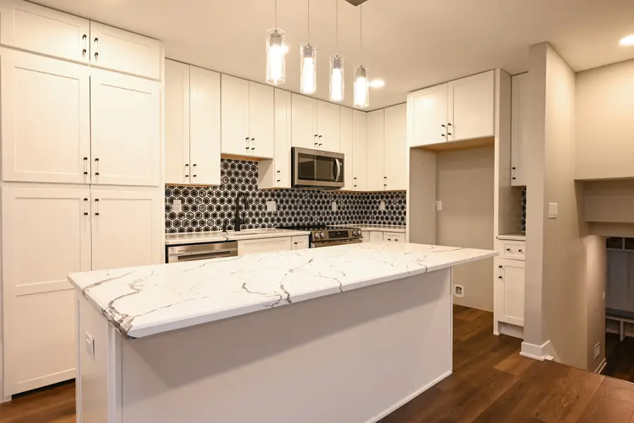 5495 NW 66th Avenue, Johnston, IA 50131 - #3