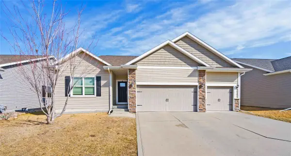 434 S 82nd Street, West Des Moines, IA 50266