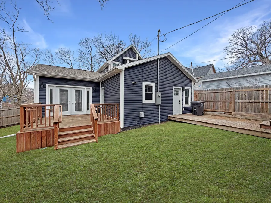 827 26th Street, Des Moines, IA 50312 - #3