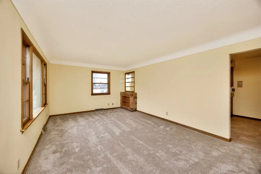 3500 Lindlavista Way, Des Moines, IA 50310 - #3